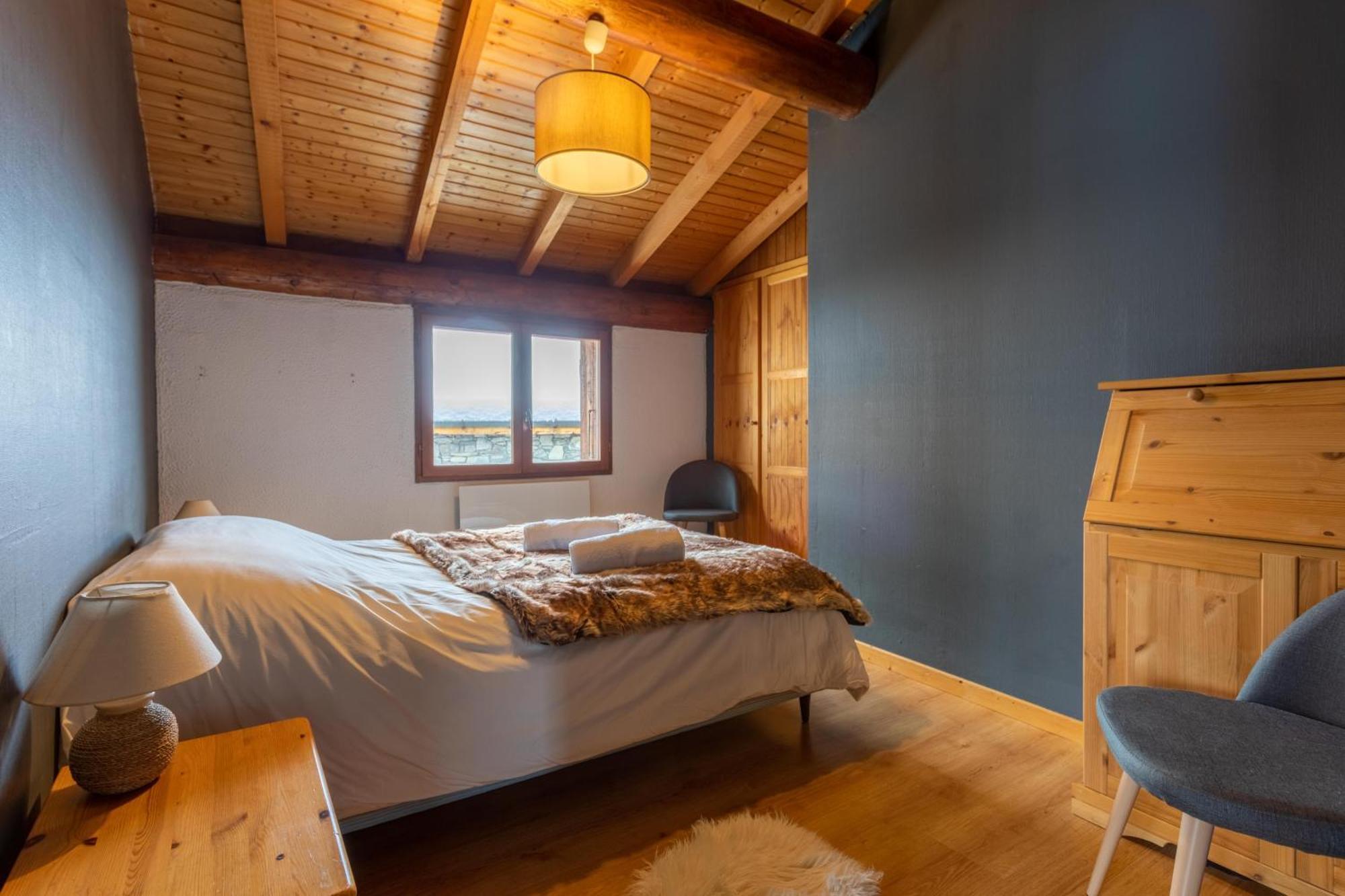 Le Petit Paradis, Chalet Au Coeur Des 3 Vallees Saint-Marcel  Exterior photo